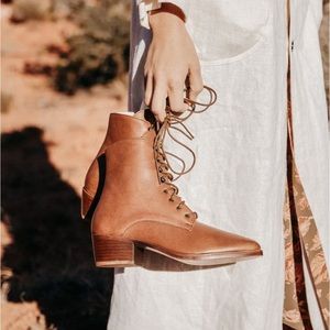 Christy Dawn the dawn lace up boots 7